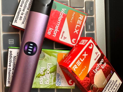 电子烟领域三强争霸：悦刻、YOOZ、魔笛谁领风骚？