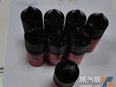 买卖“毒品平替”电子烟，湖北赤壁警方重拳出击，抓获22人！